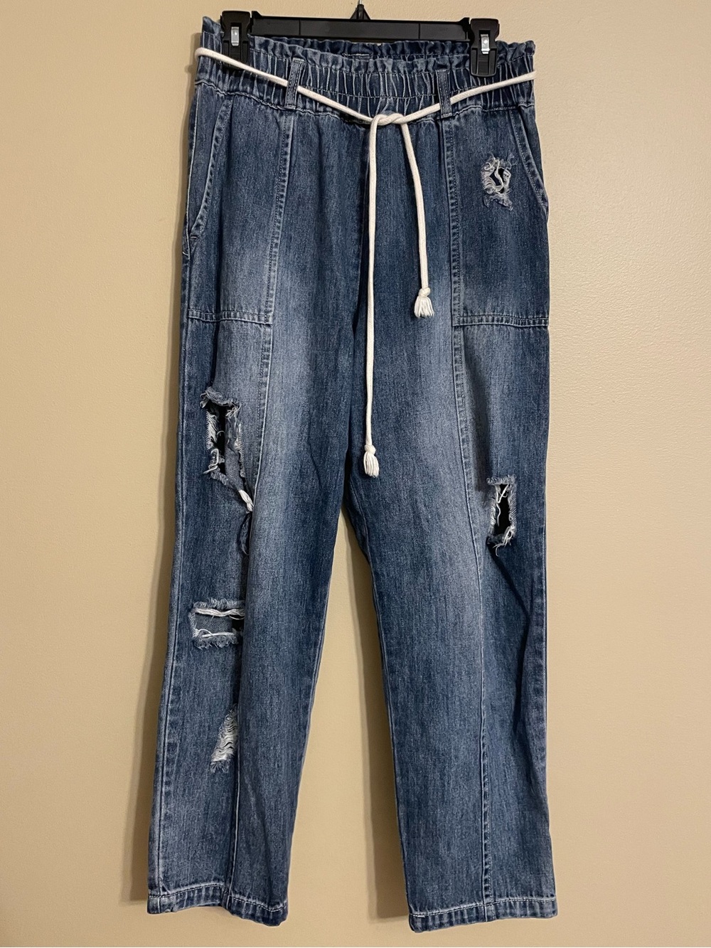 Easel pull on distressed cotton jeans size medium